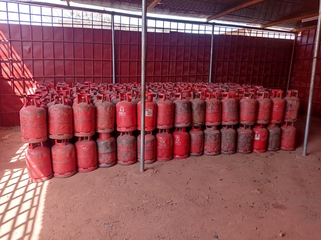 Pénurie du gaz à Ouagadougou : « Tu peux lancer une commande de 300 bouteilles de 12 Kg et ne recevoir que 150 », Sayouba Zongo, gérant d’un dépôt