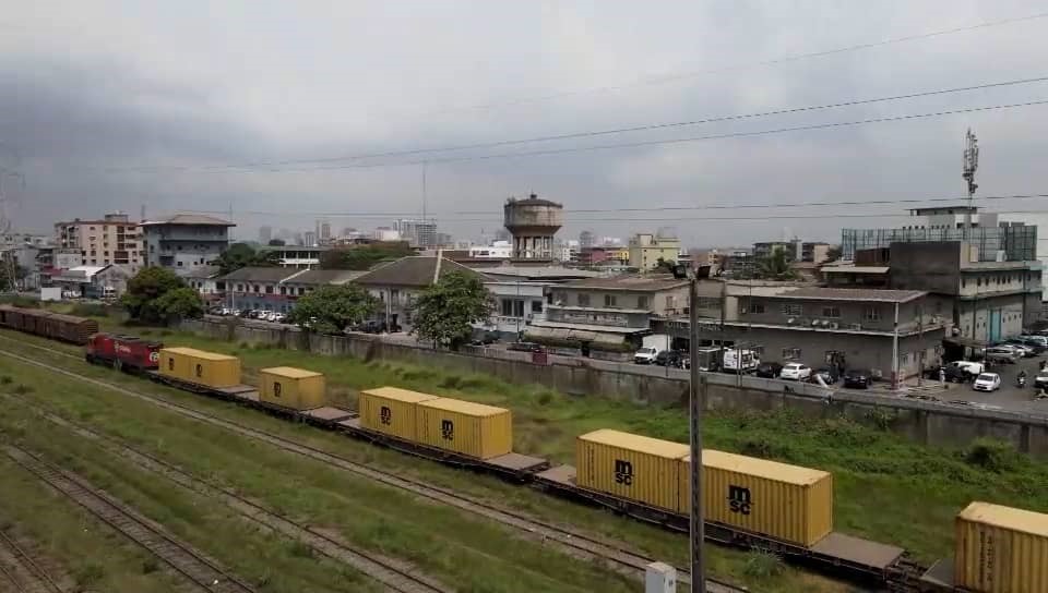 Transport ferroviaire : Une solution de train-bloc containers pour assurer un meilleur approvisionnement du Burkina Faso 