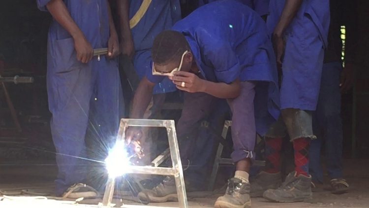 Education au Burkina : L’enseignant technique et professionnel en larmes….