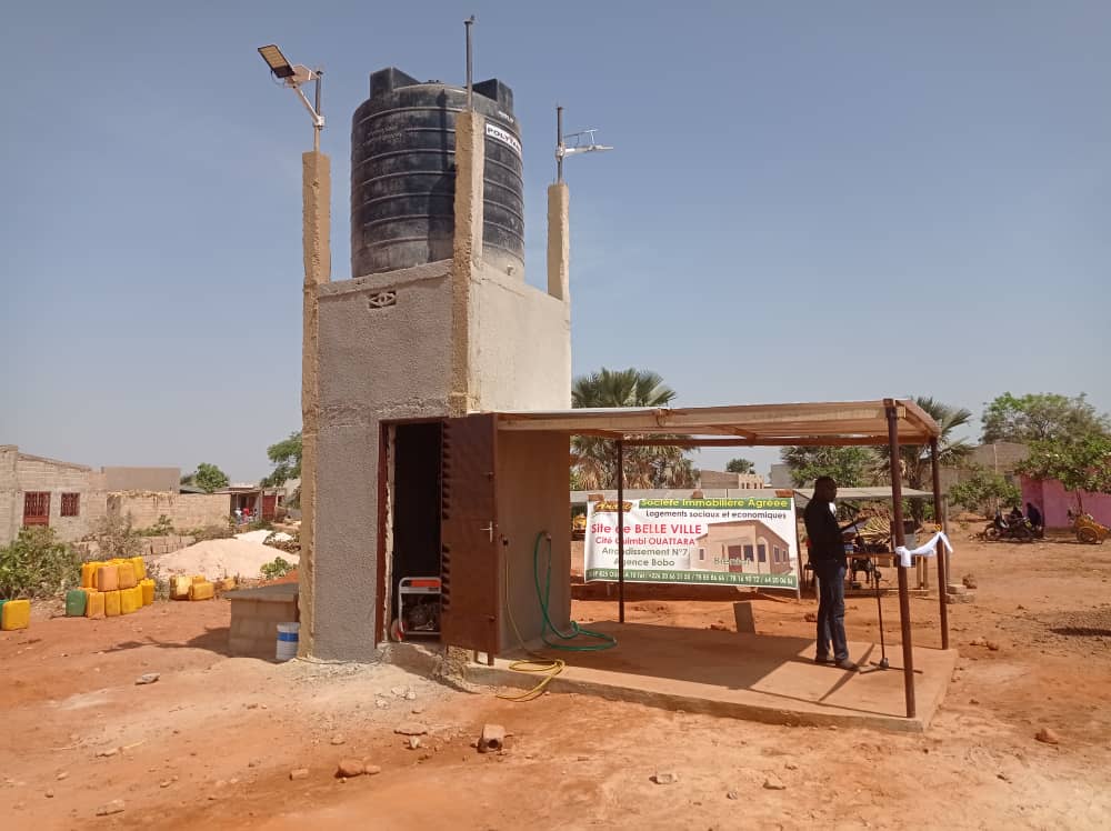 Bobo-Dioulasso : La société immobilière Anayi offre un forage aux habitants de Bonheur-ville