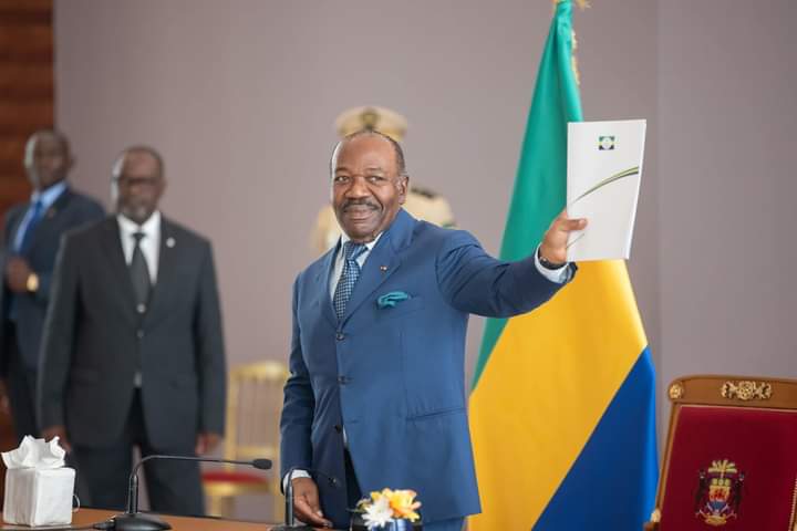 Gabon : Le mandat présidentiel sera illimité et le scrutin désormais à un seul tour 