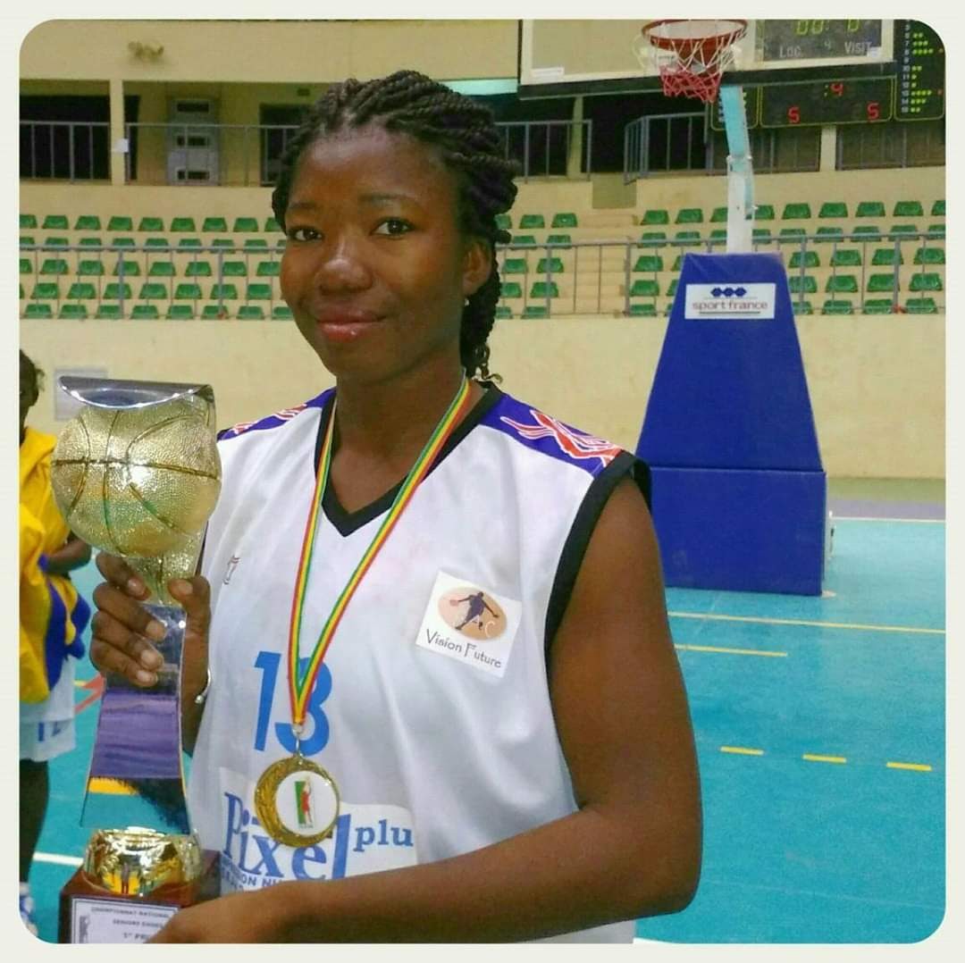 Yasminatou Traoré : Du basketball à la pâtisserie, le parcours d’une férue de sport
