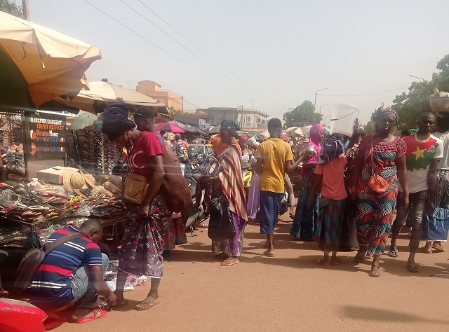 Fête de l’Aïd el-Fitr : « Le marché est morose contrairement à l’année précédente », selon le commerçant Moussa Ouédraogo
