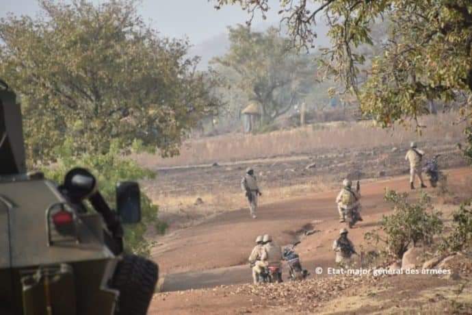 Est du Burkina Faso :  40 terroristes tués et 33 soldats tombés dans une attaque à Ougarou