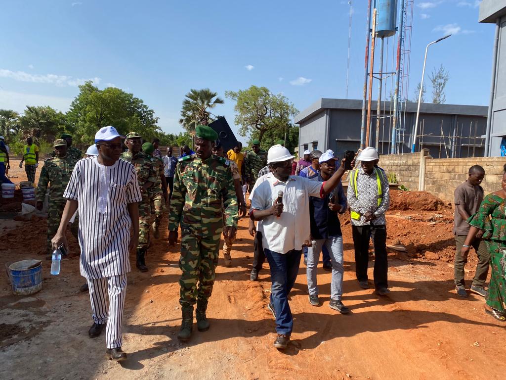 Bobo-Dioulasso : Le ministre de l’Environnement, de l’Eau et de l’Assainissement prend le pouls des projets sur le terrain