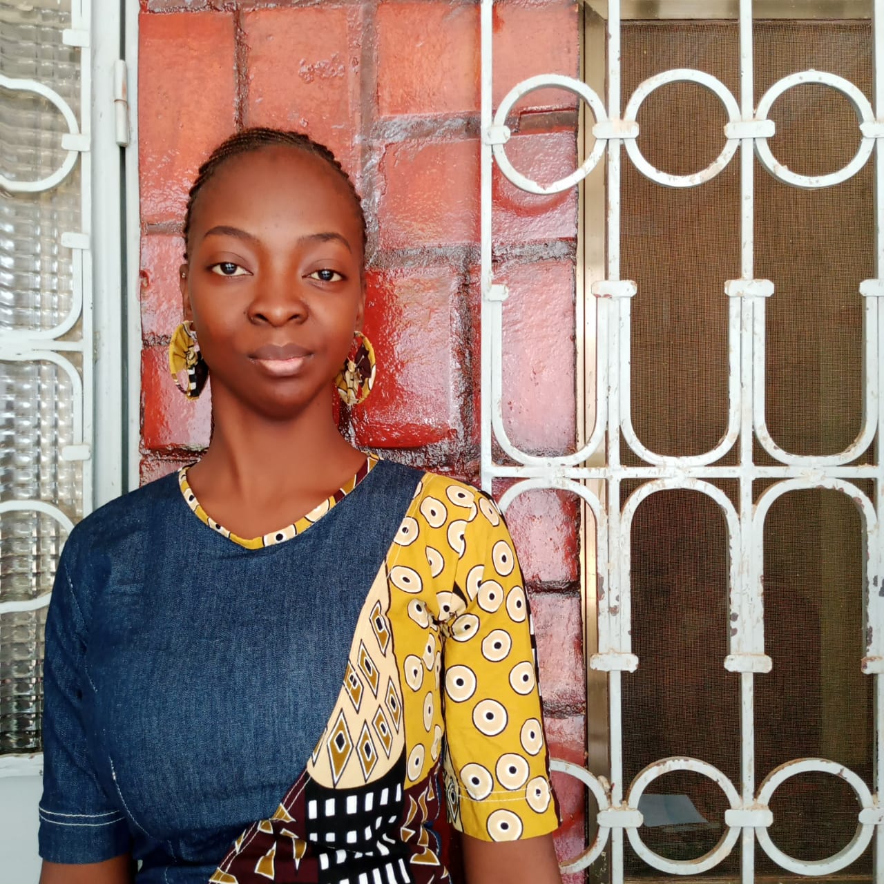 Floriane Kaboré, étudiante et entrepreneure : « Les jeunes s’adonnent à leurs passions tardivement après avoir passé le temps à étudier des choses pour faire plaisir aux parents »