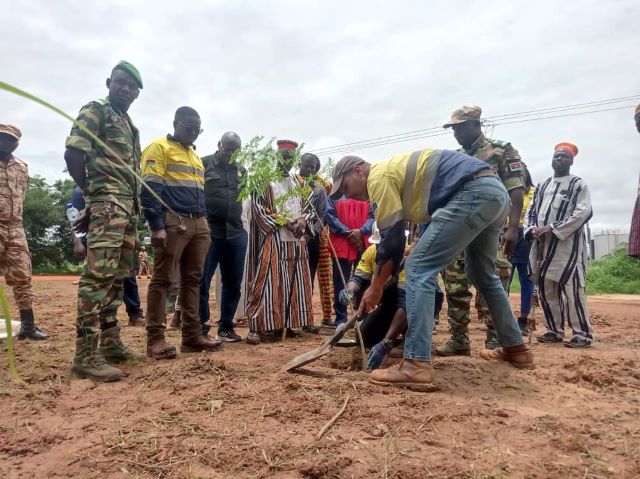 Burkina/Reforestation : SOMISA lance officiellement sa campagne de reboisement au cœur de la commune de Boudry