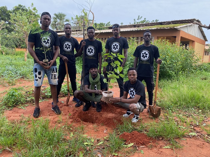 Burkina/Restauration du couvert végétal : « Urgences panafricanistes » plante utile à l’Université Nazi Boni de Bobo-Dioulasso