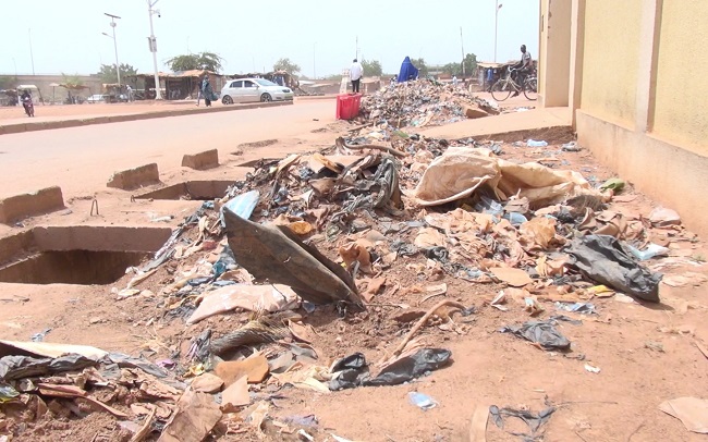 Burkina/Assainissement : La commune de Ouagadougou a mal à ses ordures