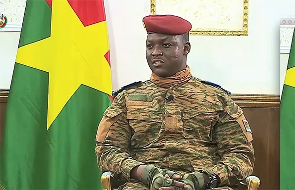 Burkina/ Rumeurs de putch : Le capitaine Ibrahim Traoré remercie ses partisans pour leur soutien