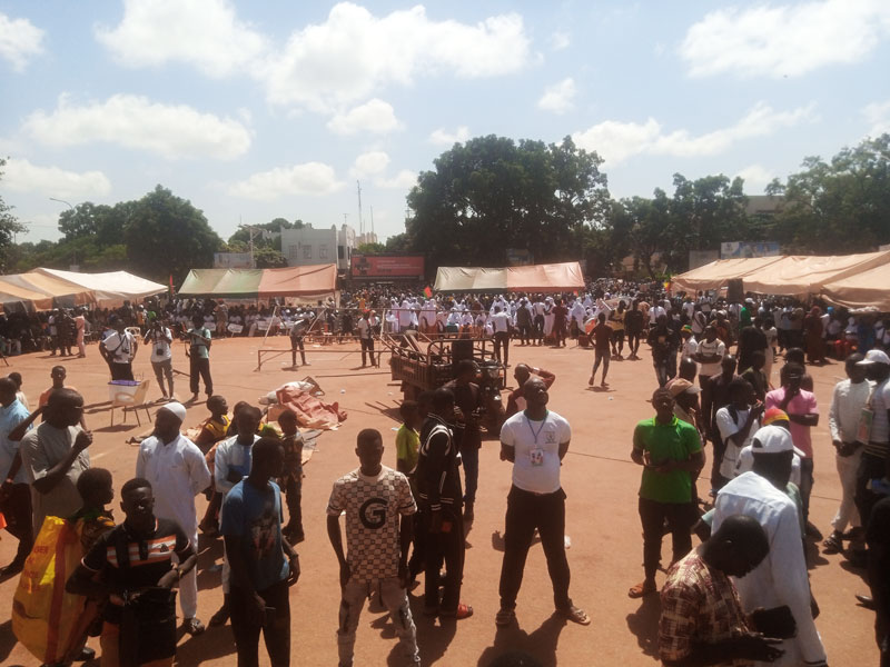 Bobo-Dioulasso : Des manifestants réclament une nouvelle constitution et des assises pour discuter de la durée de la transition