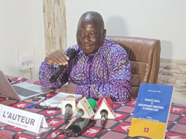 Burkina/Fiscalité locale : « Pourquoi ne pas dire que les impôts sur les ressources, qui sont d’origine locale, restent dans la collectivité ? », demande l’ancien ministre Nébila Amadou Yaro 