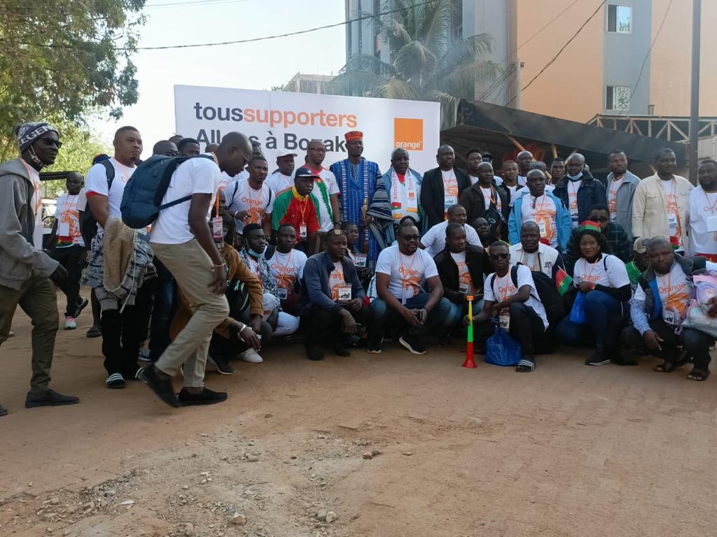 CAN 2024 : Orange Burkina engagé à soutenir les Étalons jusqu’à la Victoire à travers le départ de 400 supporters en direction de Bouaké 
