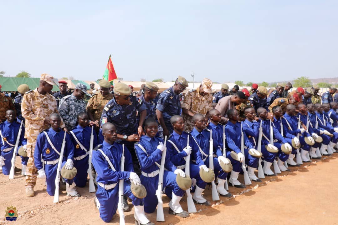 Burkina/Région du Sud-Ouest : La promotion « Yari Adama Oussé » des gendarmes auxiliaires présentée au drapeau 