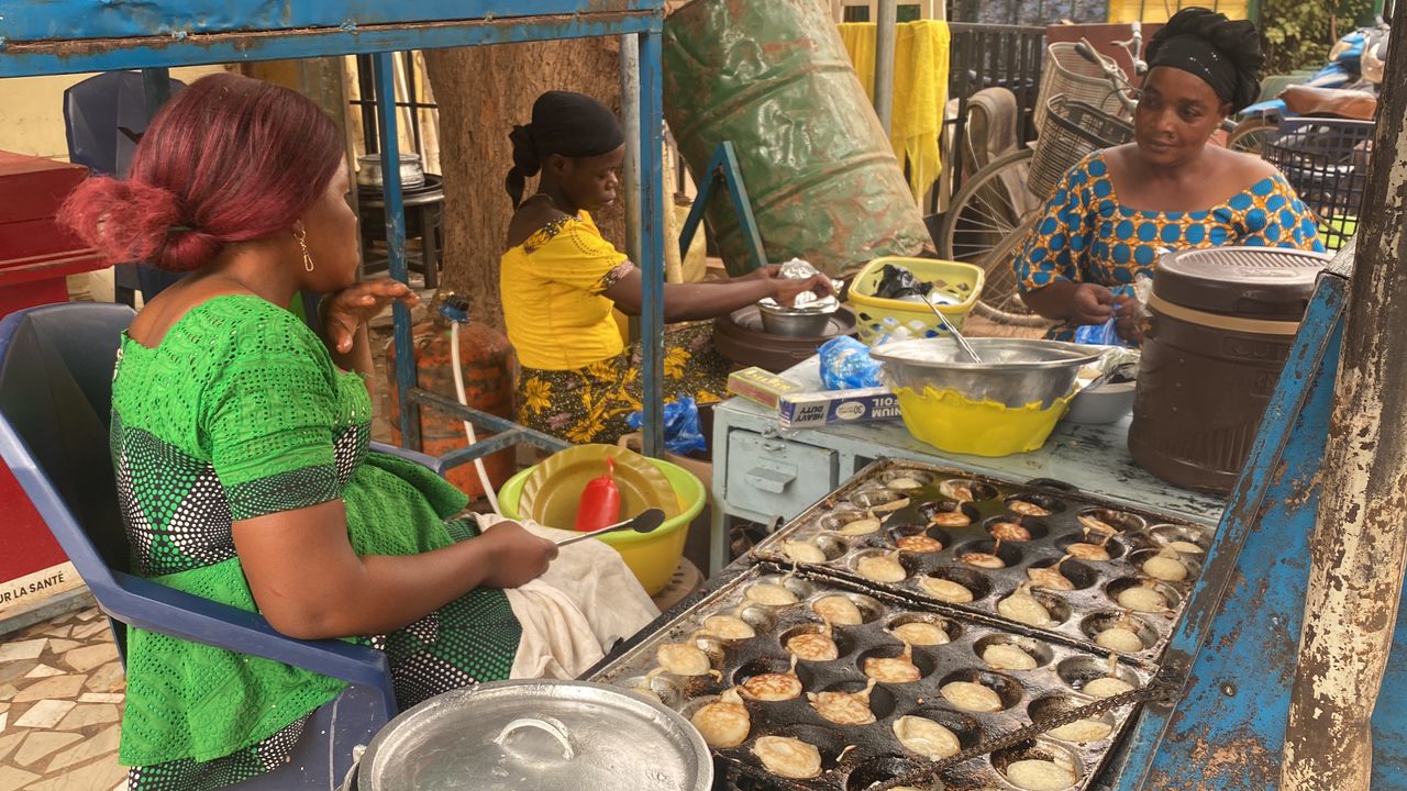 Burkina /Petits métiers : La vente des galettes, un gagne-pain en période de jeûne 