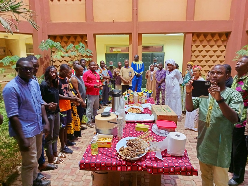 Burkina Faso, CNRST/INSS : Un repas collectif pour rompre le jeûne