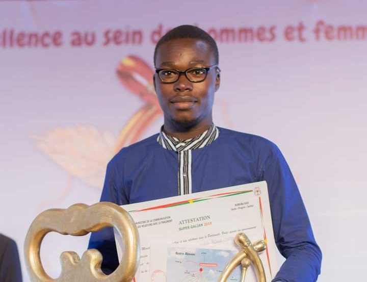 Burkina/Médias : Hugues Richard Sama, la plume d’or de L’Observateur Paalga