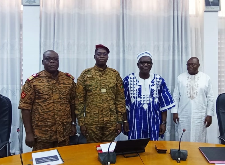 Burkina / Insécurité :  Deux conventions signées pour la prise en charge des VDP