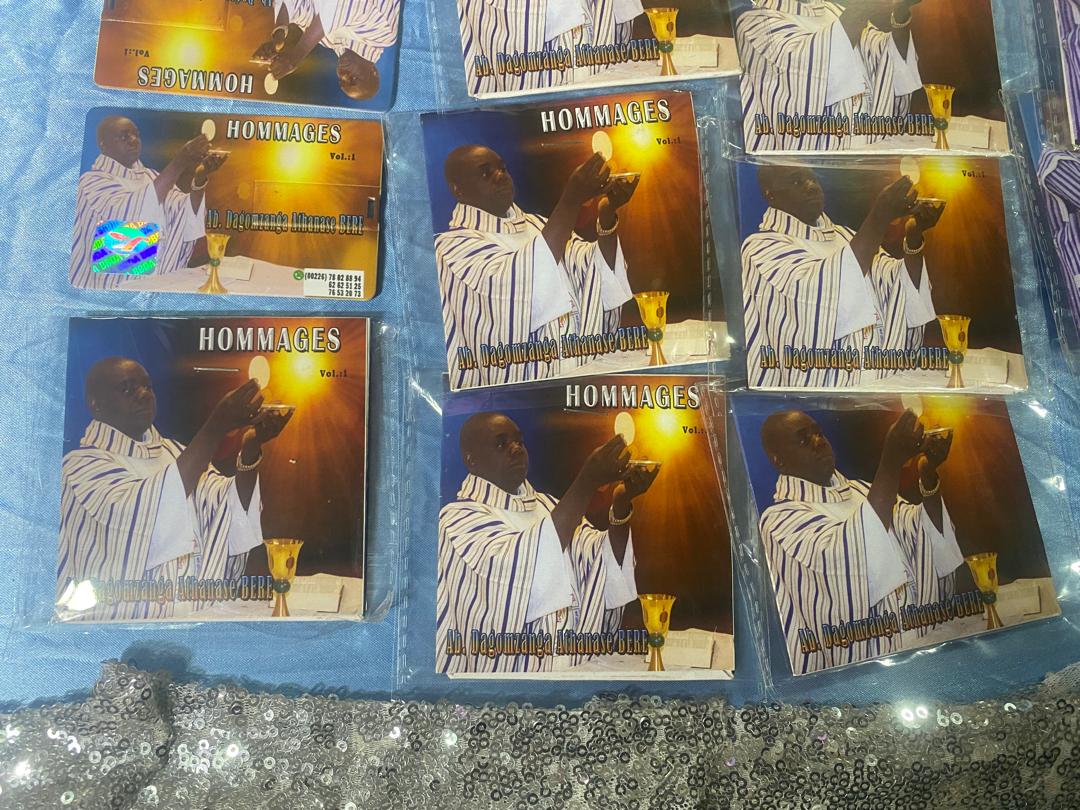 Burkina/Culture : « Hommages », le premier album de l’abbé Dagomzanga Athanase Béré 