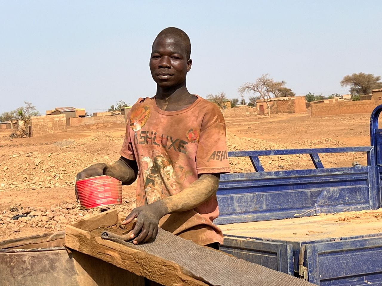Burkina/Orpaillage à Kalsaka : « J’ai eu trois millions de FCFA pour m’acheter un tricycle et une moto », Yassia Sawadogo, orpailleur