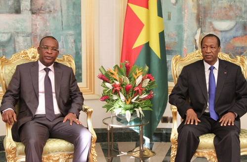 Le Général guinéen Sékouba KONATE s’entretient avec le président du Faso sur la crise malienne