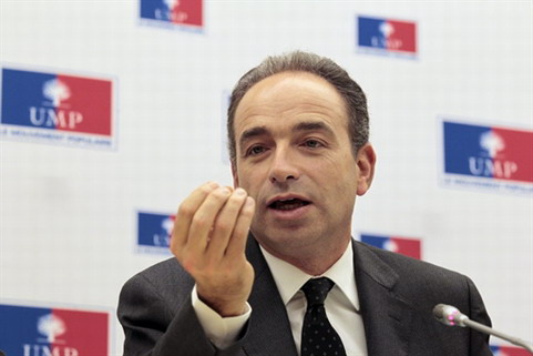 Jean-François Copé, président de l’UMP :  Victoire d’un homme, défaite de la droite libérale.