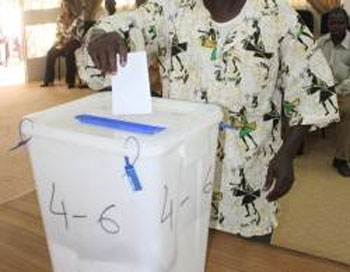  Législatives et municipales au Burkina : Elections, c’est pas la guerre !