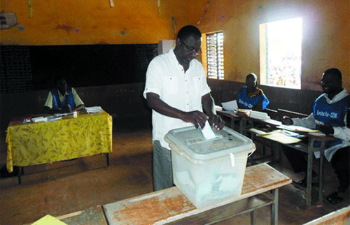 Législatives - Municipales : Me Hermann Yaméogo a voté, mais il n’est pas candidat