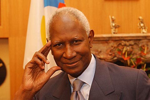  RCA : Abdou Diouf condamne la prise de pouvoir anticonstitutionnelle à Bangui