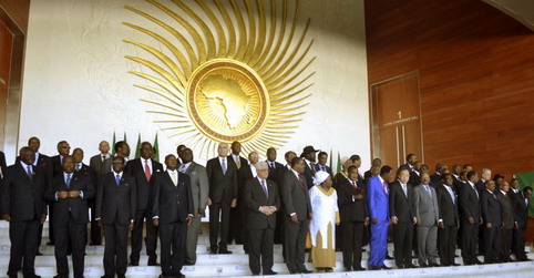 L’Afrique qui revendique sa souveraineté à Addis Abeba, la solde à Bamako et ailleurs.