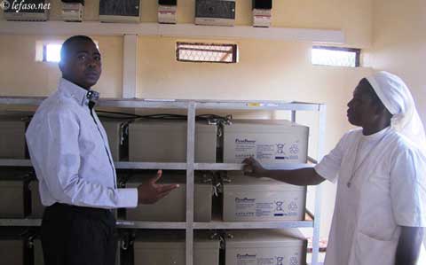 Kaya : le Centre Sainte Monique s’électrifie grâce aux bons soins de PPS
