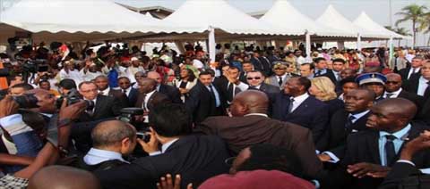 De retour à Abidjan, Alassane Ouattara accueilli en triomphe