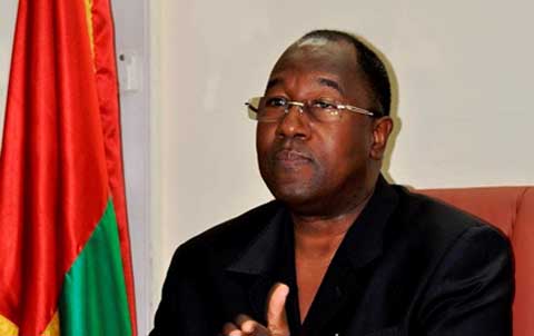 Délestages : « Dès la semaine prochaine, la situation va s’améliorer », a annoncé le ministre Boubakar Ba 