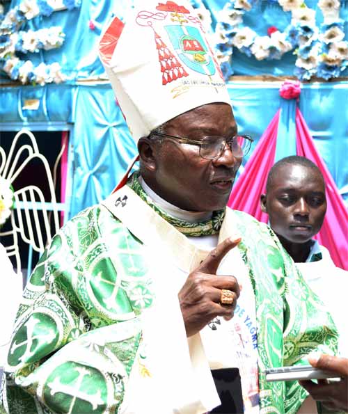 Situation nationale : « La nonciature n’a pas rendu le Gal Gilbert Diendiéré, il s’est rendu lui-même », dixit le cardinal Philippe Ouédraogo 