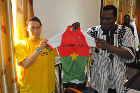 Tour du Faso 2015 : Le Ministre des sports revalorise les primes des Etalons cyclistes