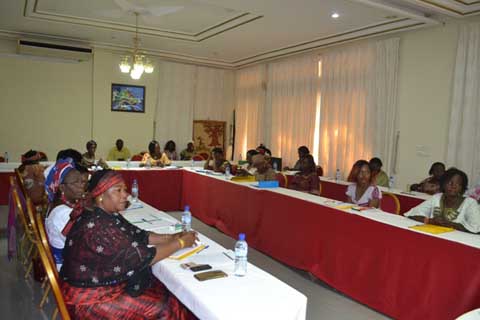 NDI : Des femmes et des jeunes des partis politiques à l’école de la communication politique