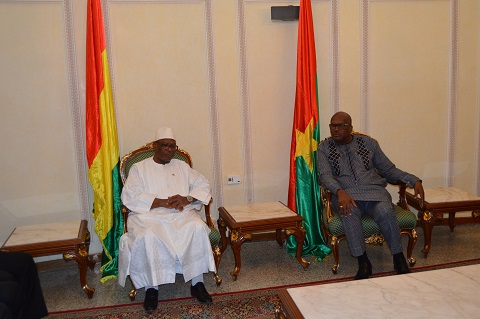 Attaque terroriste à Nassoumbou : Le Président malien à Ouaga pour exprimer sa solidarité à l’endroit du peuple burkinabè