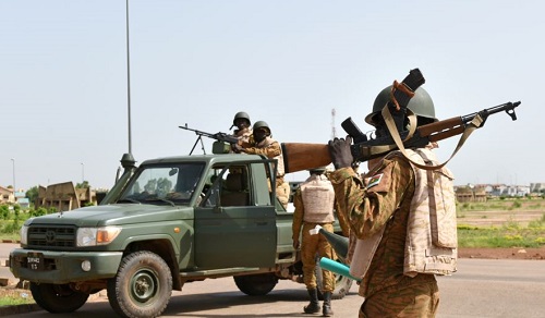 Djiibo : 4 soldats burkinabè grièvement blessés dans l’explosion d’une mine.