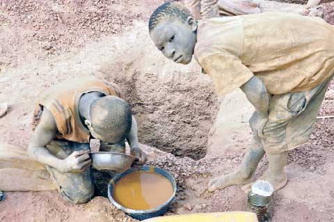 Droits de l’enfant : Le Burkina Faso organise avec l’industrie minière en Afrique la première formation sur les droits de l’enfant 