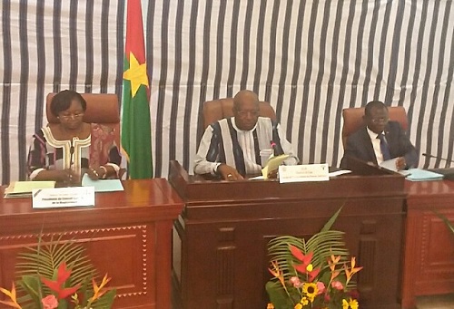 Le chef de l’Etat au Conseil supérieur de la magistrature : « Que 2018 soit pour la famille judiciaire une année de plein engagement »   