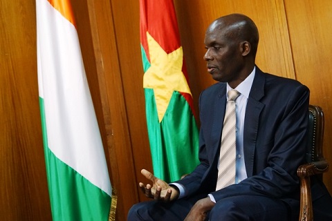 Mahamadou ZONGO, Ambassadeur du Burkina en Côte d’Ivoire :  « Je réaffirme que la carte consulaire est biométrique »