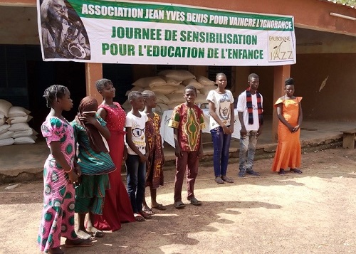 Scolarisation des jeunes filles : L’Association Jean-Yves-Denis vole au secours de 70 enfants démunis