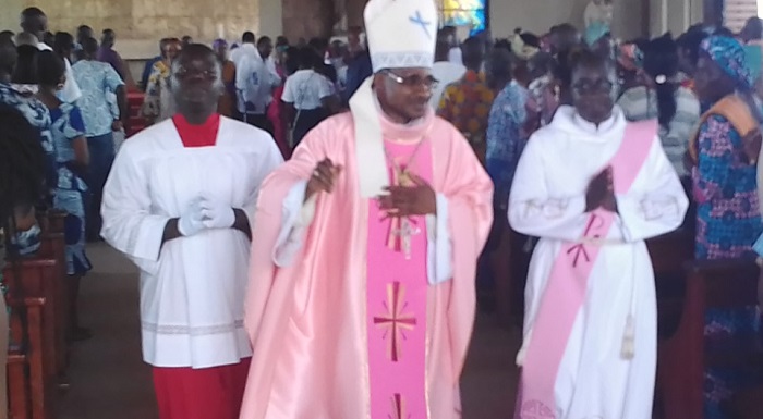 Centenaire du diocèse de Manga : Mgr Gabriel Sayaogo mobilise les ressortissants de Manga en Côte d’Ivoire
