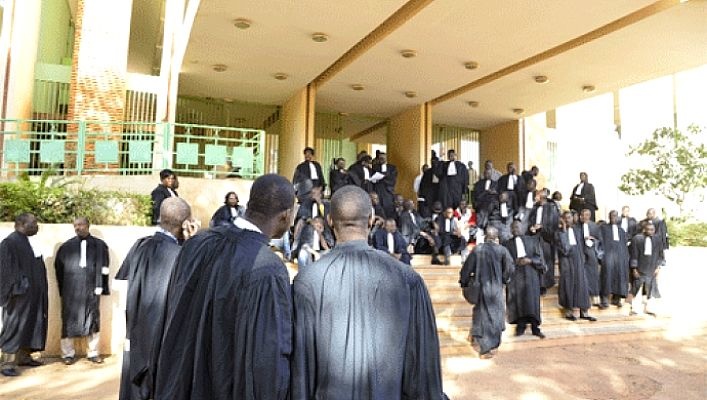Barreau du Burkina : Les avocats mettent fin à leur mouvement de boycott des audiences