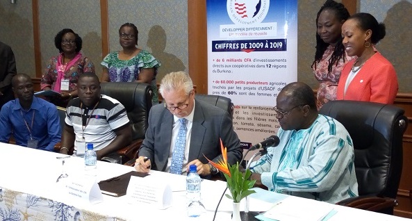 Développement au Burkina : Neuf entreprises communautaires bénéficient de  subventions de l’USADF      
