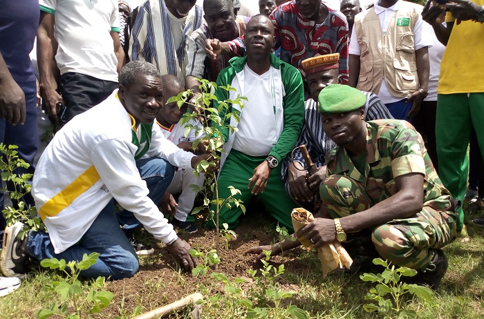 Opération 10 000 plants du FPDCT : 14 000 arbres plantés à Saaba 