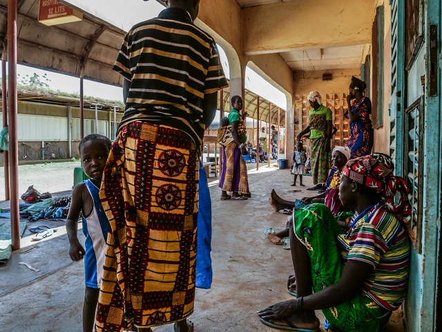 Burkina Faso : plus de 500 000 personnes privées de soins de santé à cause de la violence armée   