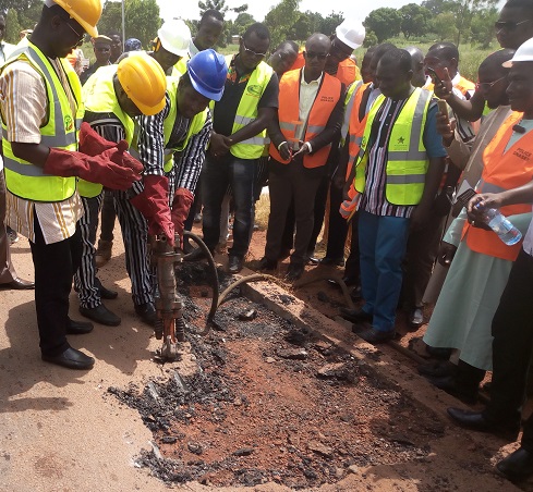 Sécurité routière au Burkina : C’est parti pour les travaux de destruction des ralentisseurs hors normes !