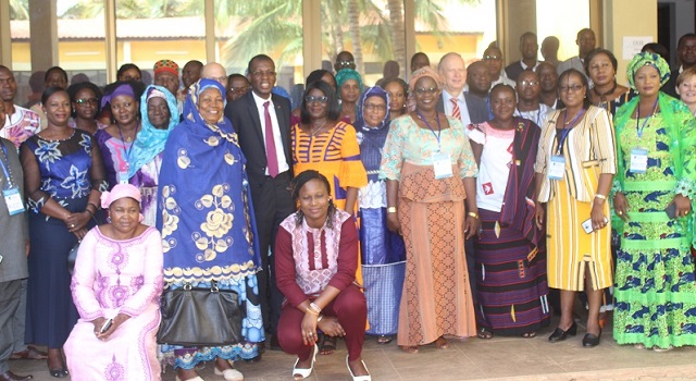 Accès des femmes à la terre au Burkina : Les enjeux économiques en réflexion 