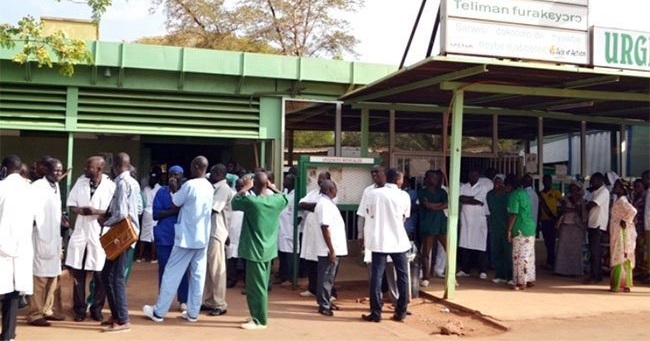 Ministère de la Santé : Les infirmiers et sages-femmes se disent victimes de décisions dictées par d’autres professions